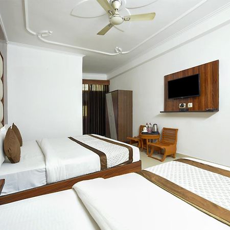 Airport Hotel Kiara - New Delhi Airport מראה חיצוני תמונה