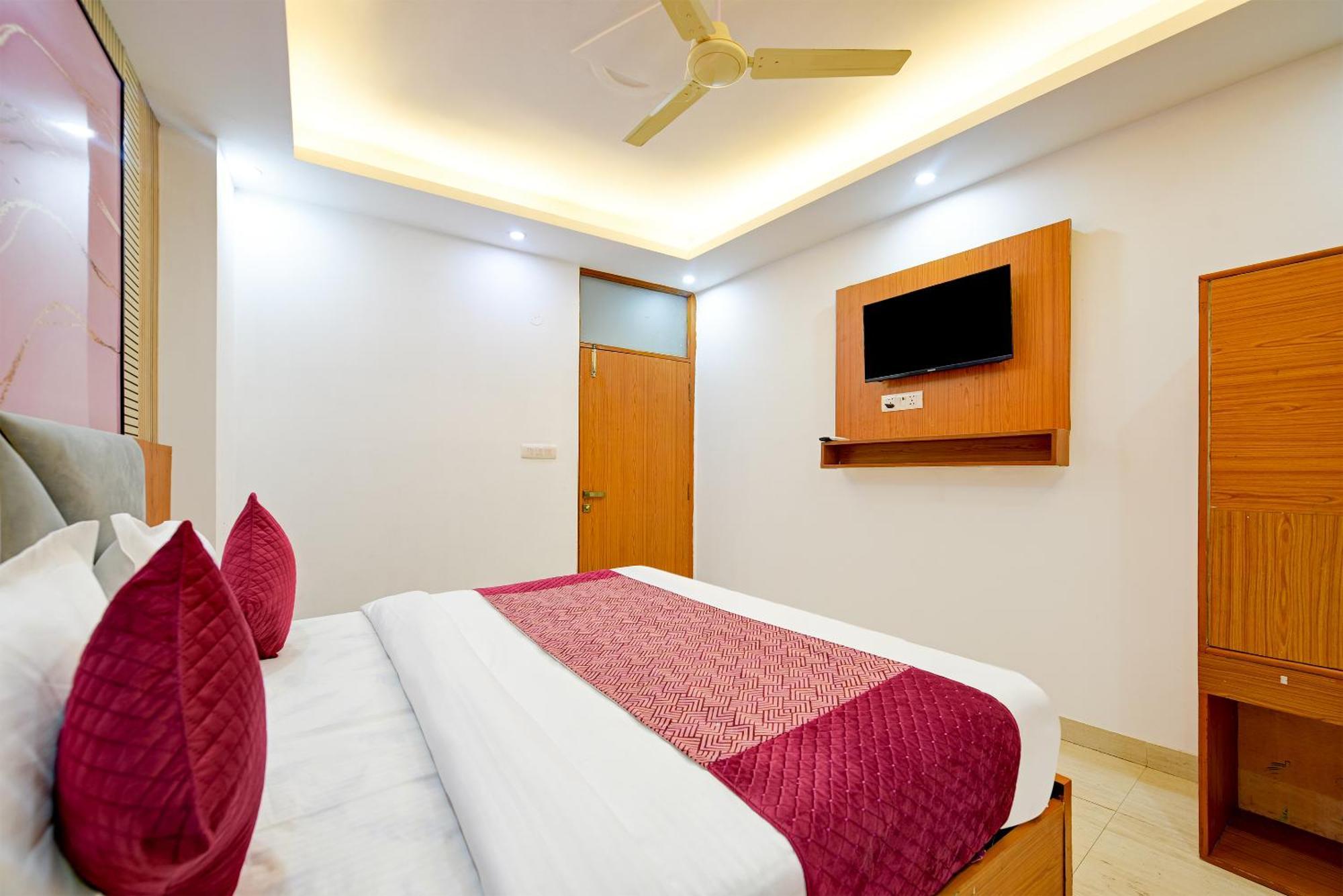 Airport Hotel Kiara - New Delhi Airport מראה חיצוני תמונה