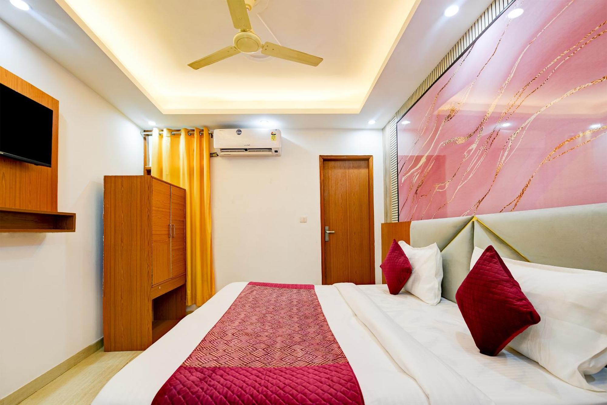 Airport Hotel Kiara - New Delhi Airport מראה חיצוני תמונה
