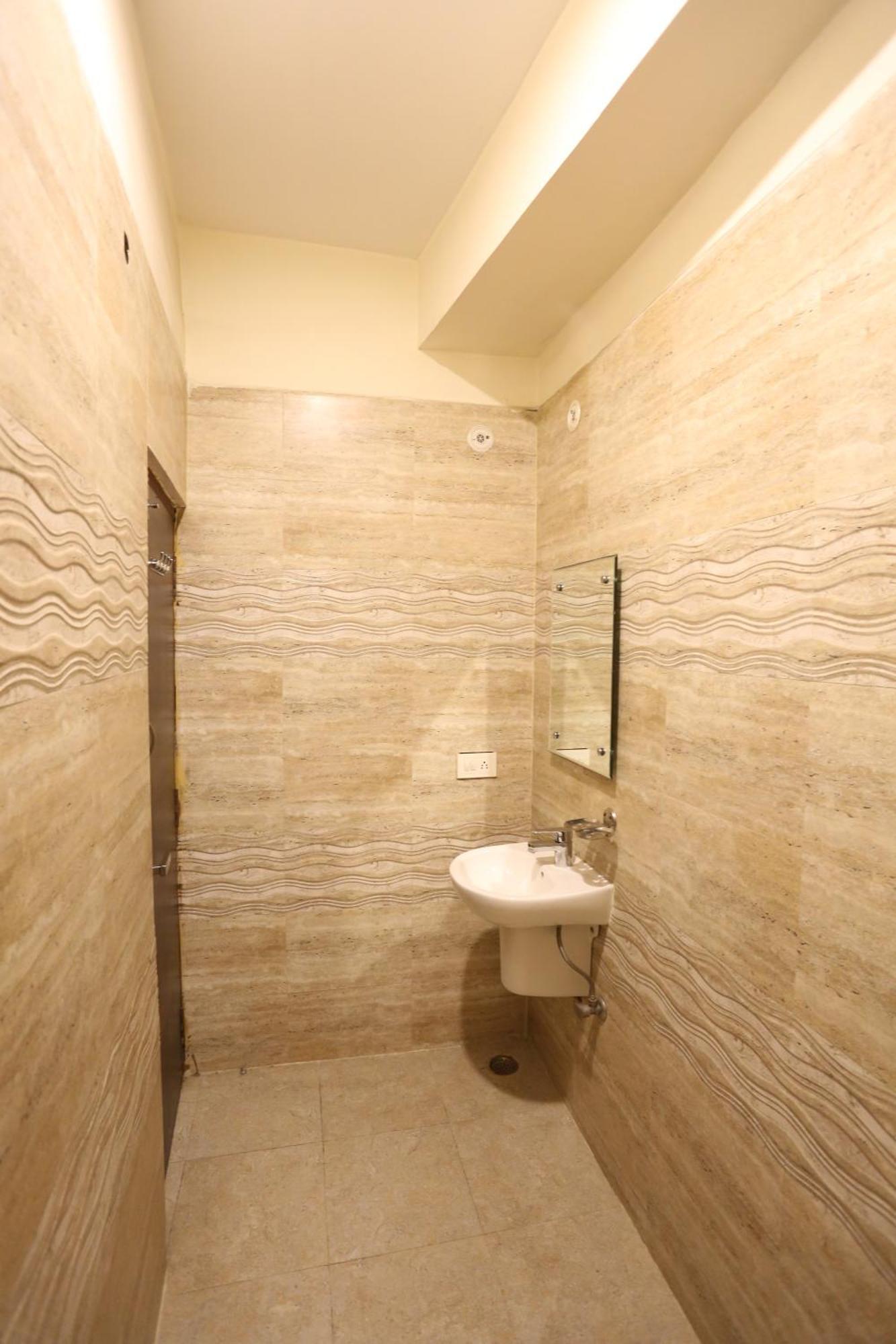 Airport Hotel Kiara - New Delhi Airport מראה חיצוני תמונה