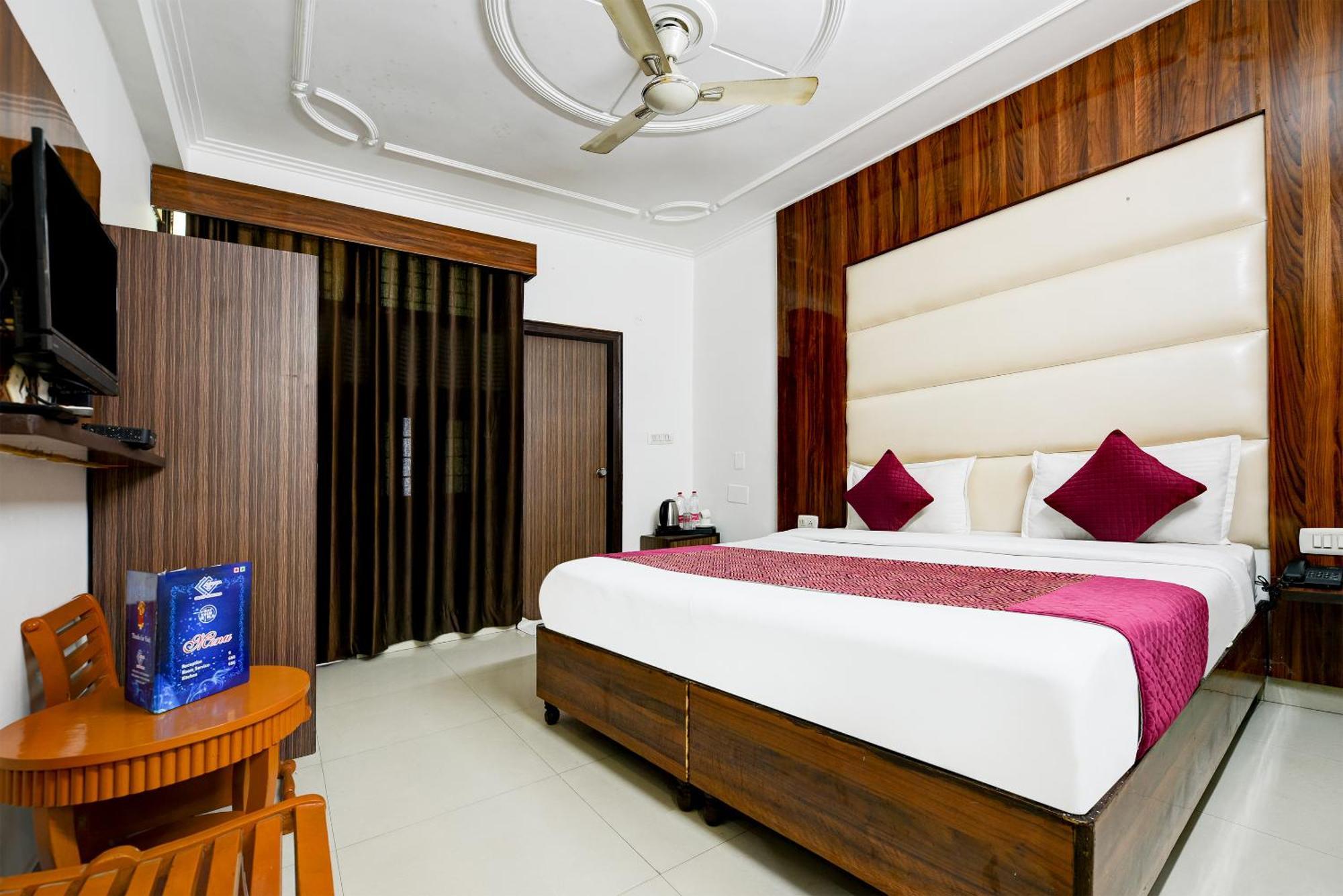 Airport Hotel Kiara - New Delhi Airport מראה חיצוני תמונה