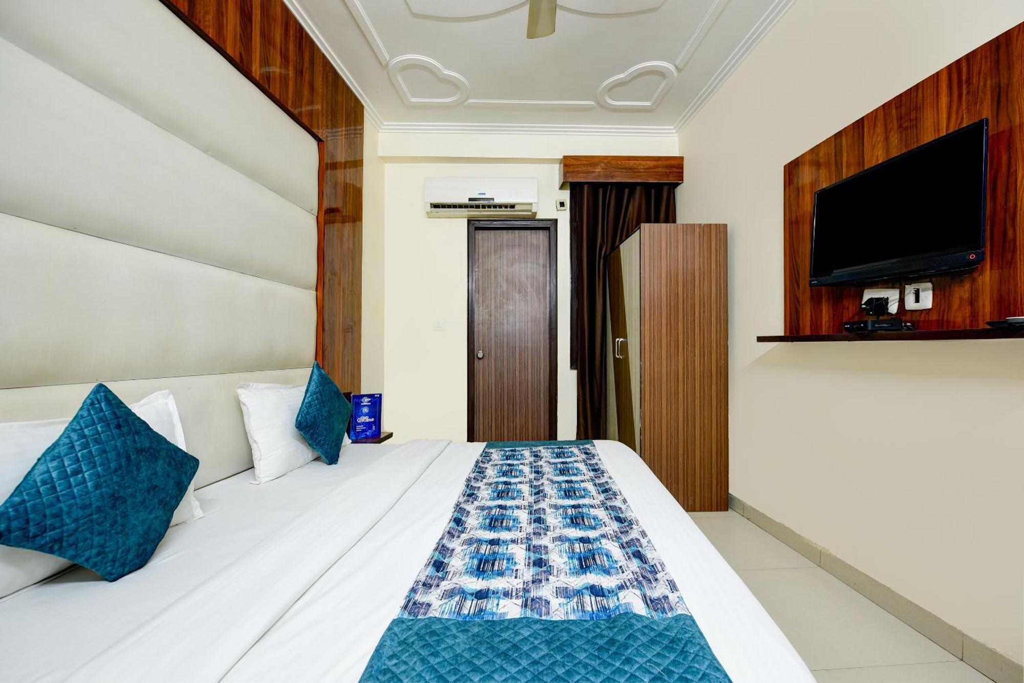Airport Hotel Kiara - New Delhi Airport מראה חיצוני תמונה