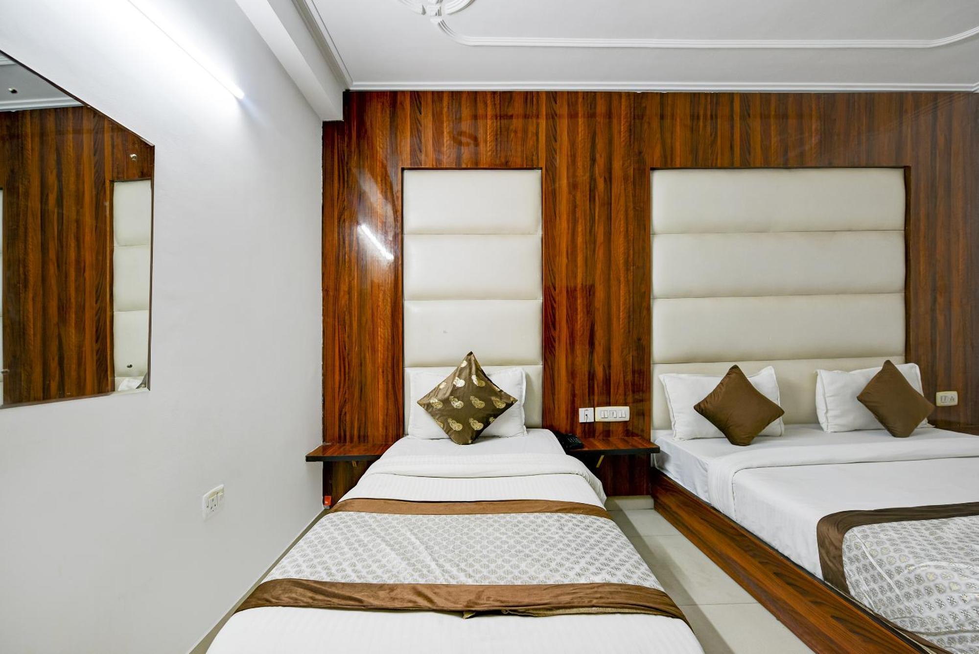 Airport Hotel Kiara - New Delhi Airport מראה חיצוני תמונה