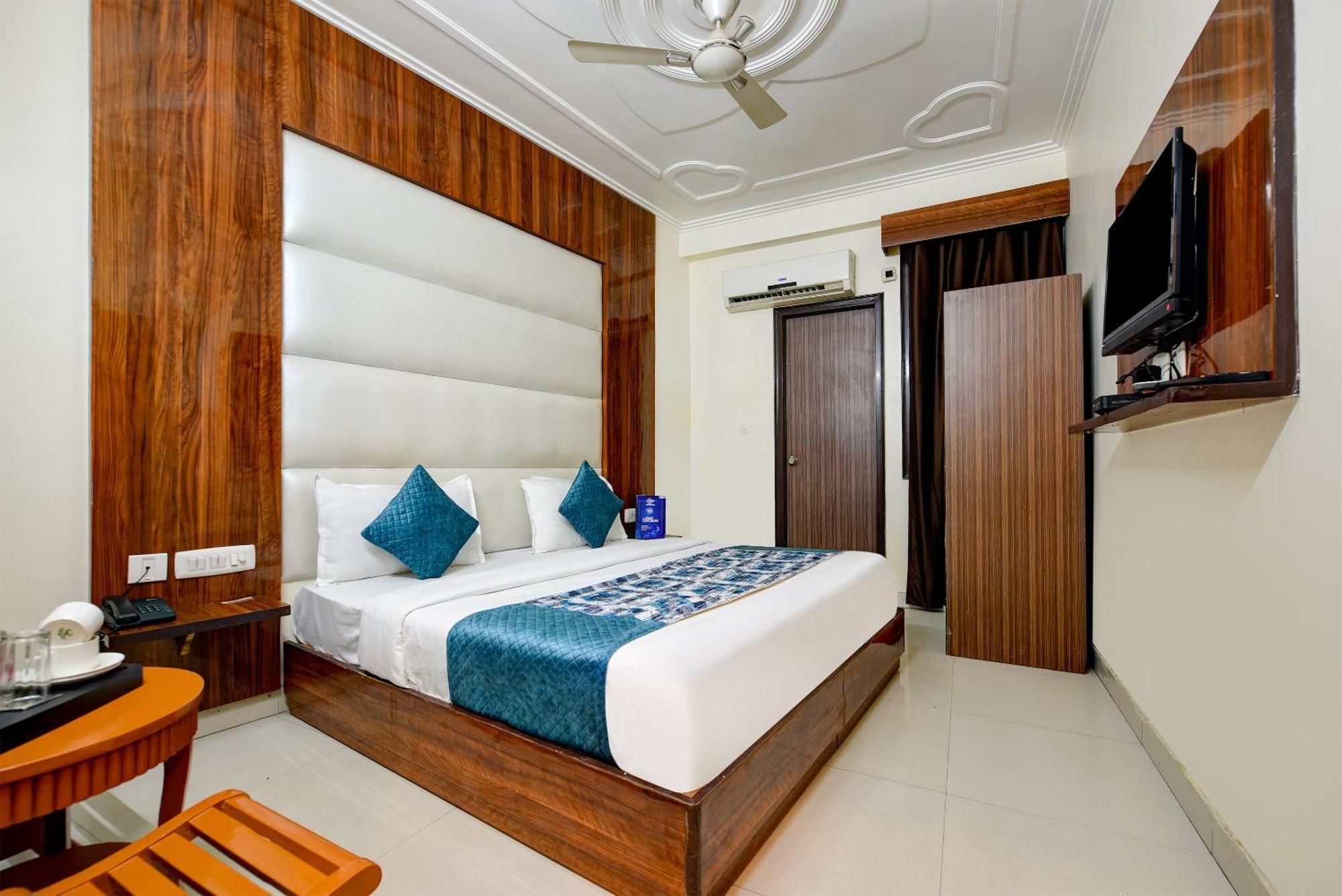 Airport Hotel Kiara - New Delhi Airport מראה חיצוני תמונה