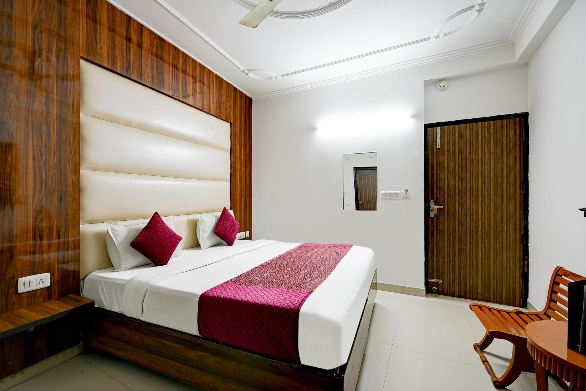 Airport Hotel Kiara - New Delhi Airport מראה חיצוני תמונה