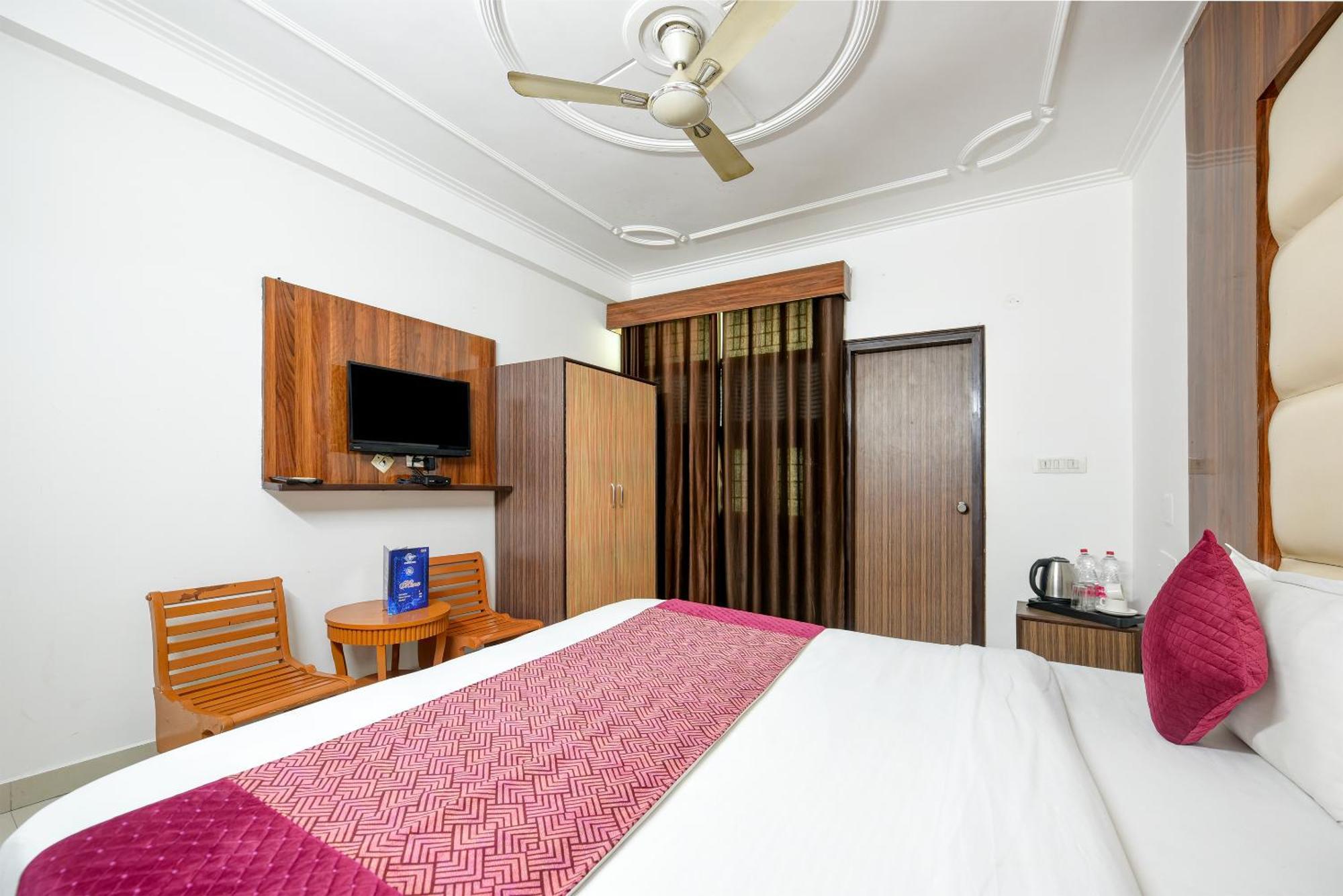 Airport Hotel Kiara - New Delhi Airport מראה חיצוני תמונה