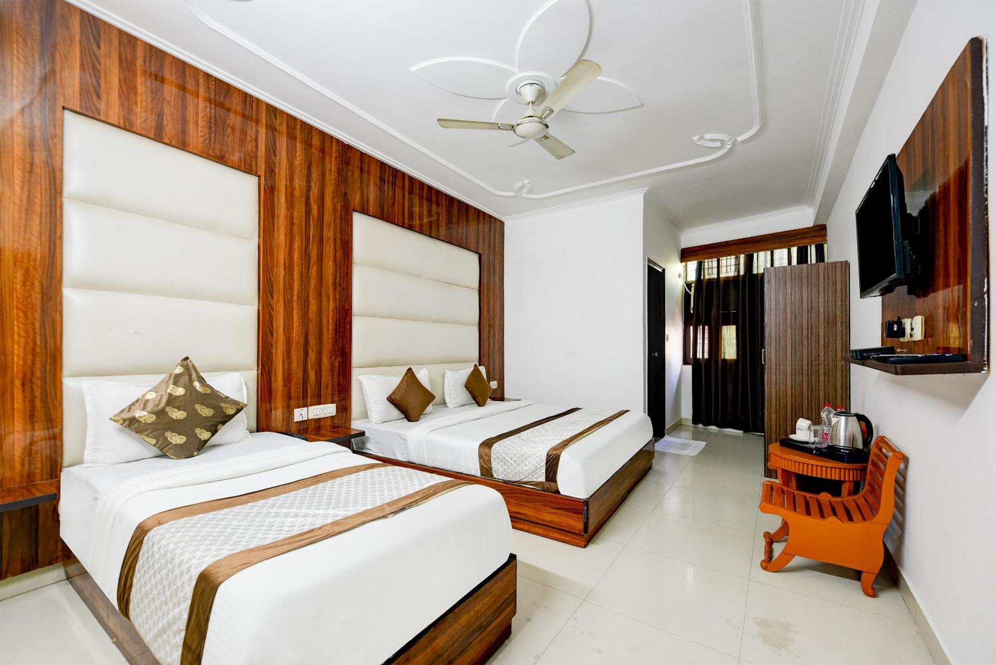 Airport Hotel Kiara - New Delhi Airport מראה חיצוני תמונה